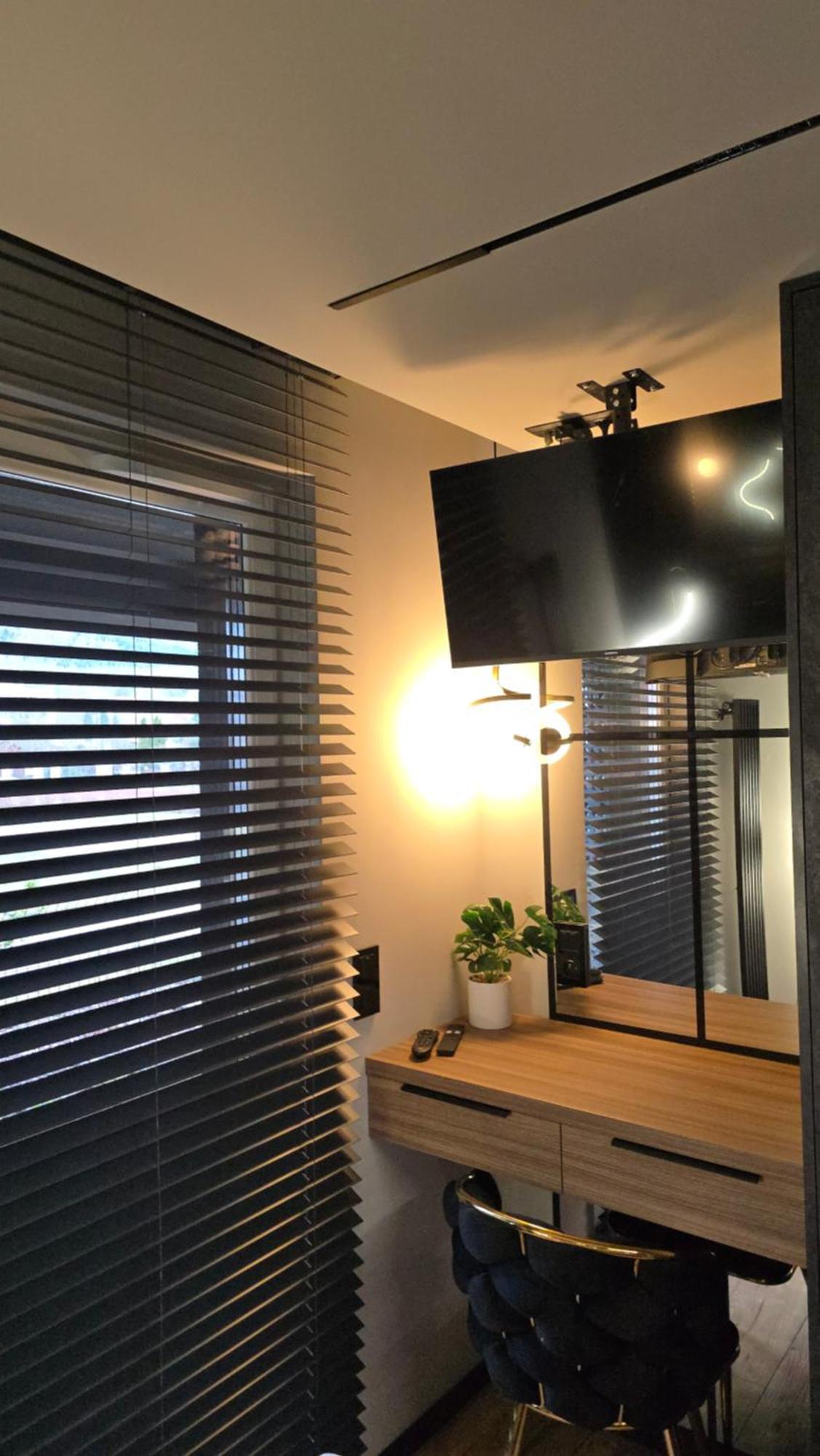 Apartament Dark Prestige New ! - Dostep 24H, Projektor , Garaz Podziemny , Klimatyzacja , Duzy Taras เคียลเซ ห้อง รูปภาพ