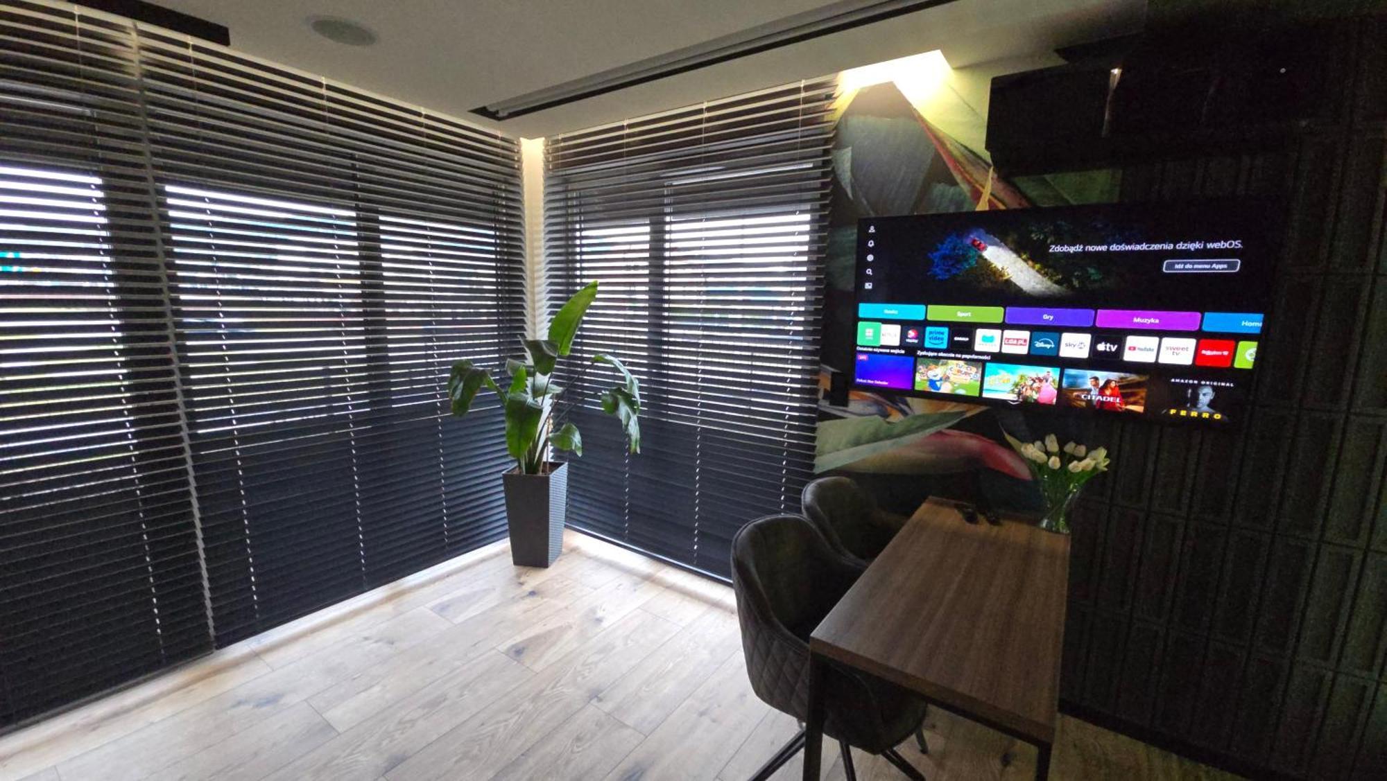 Apartament Dark Prestige New ! - Dostep 24H, Projektor , Garaz Podziemny , Klimatyzacja , Duzy Taras เคียลเซ ภายนอก รูปภาพ